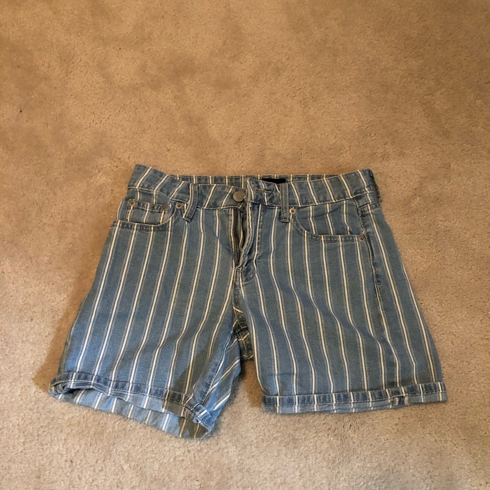GAP- high waisted striped denim shorts🍉